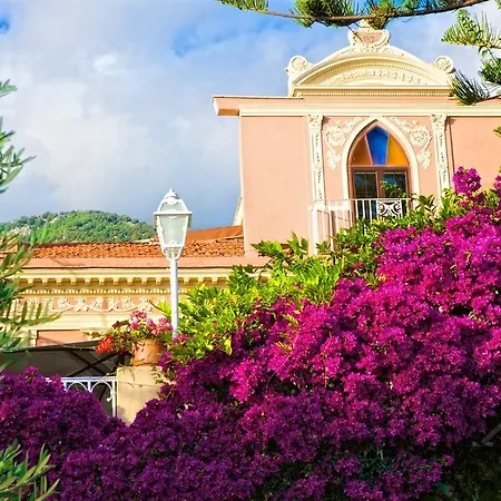 Romantic Hotel & Restaurant Villa Cheta Elite-3